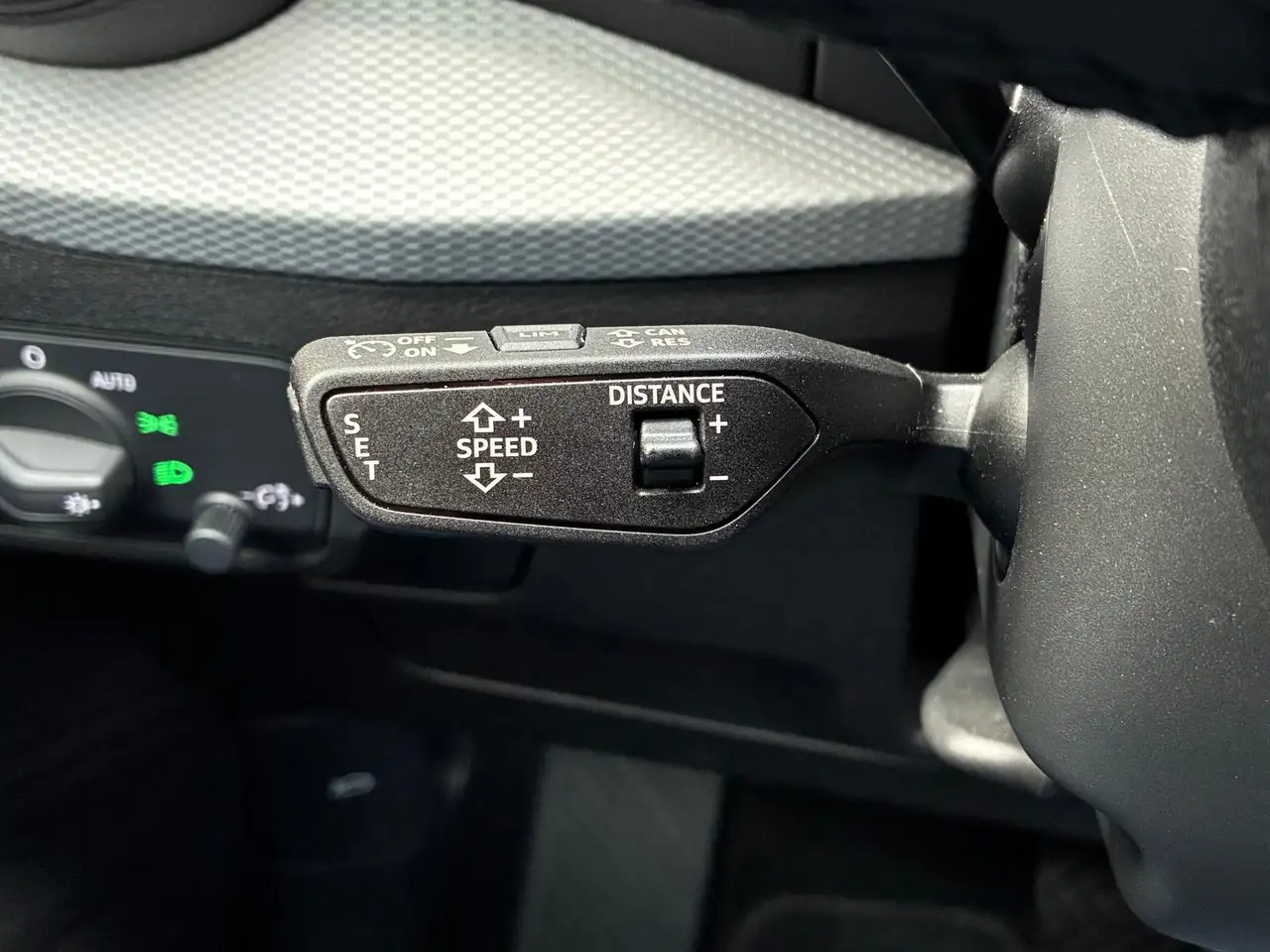 Audi Q2 35 TFSI advanced DSG LED SHZ PDC KAMERA ACC, миниатюра 18