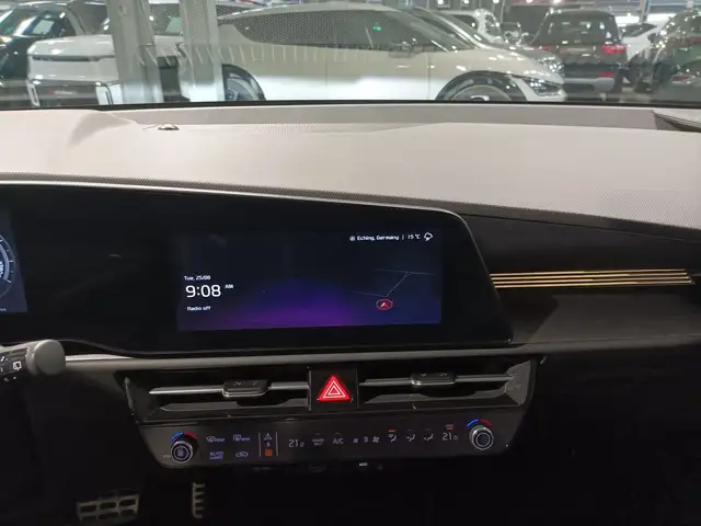 Kia E-Niro view 12