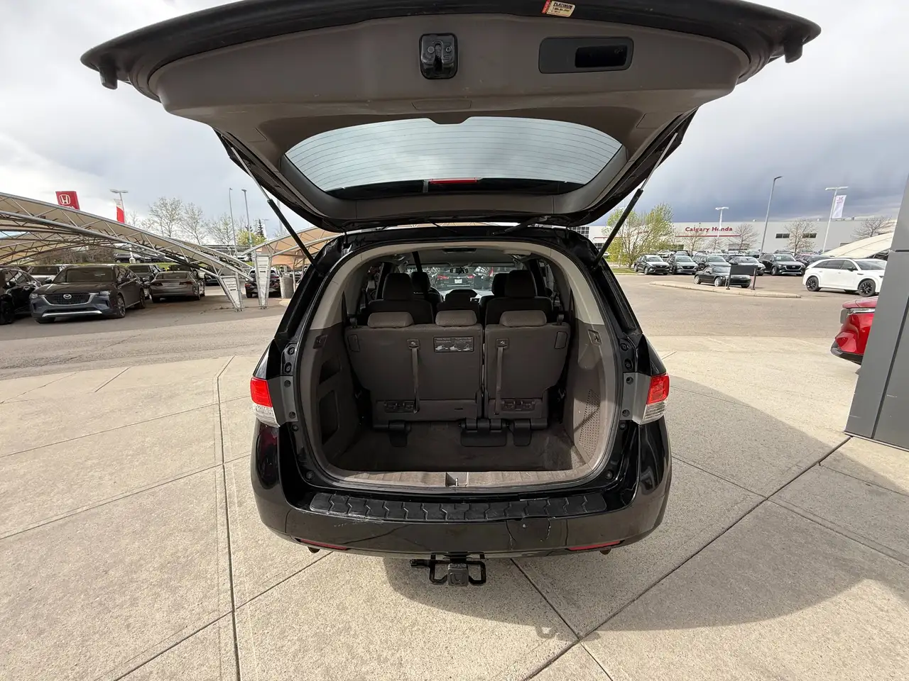 Honda Odyssey снимка Honda Odyssey