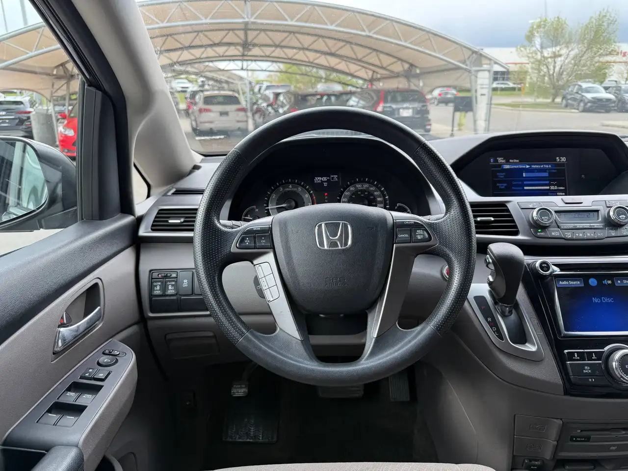 Honda Odyssey снимка Honda Odyssey