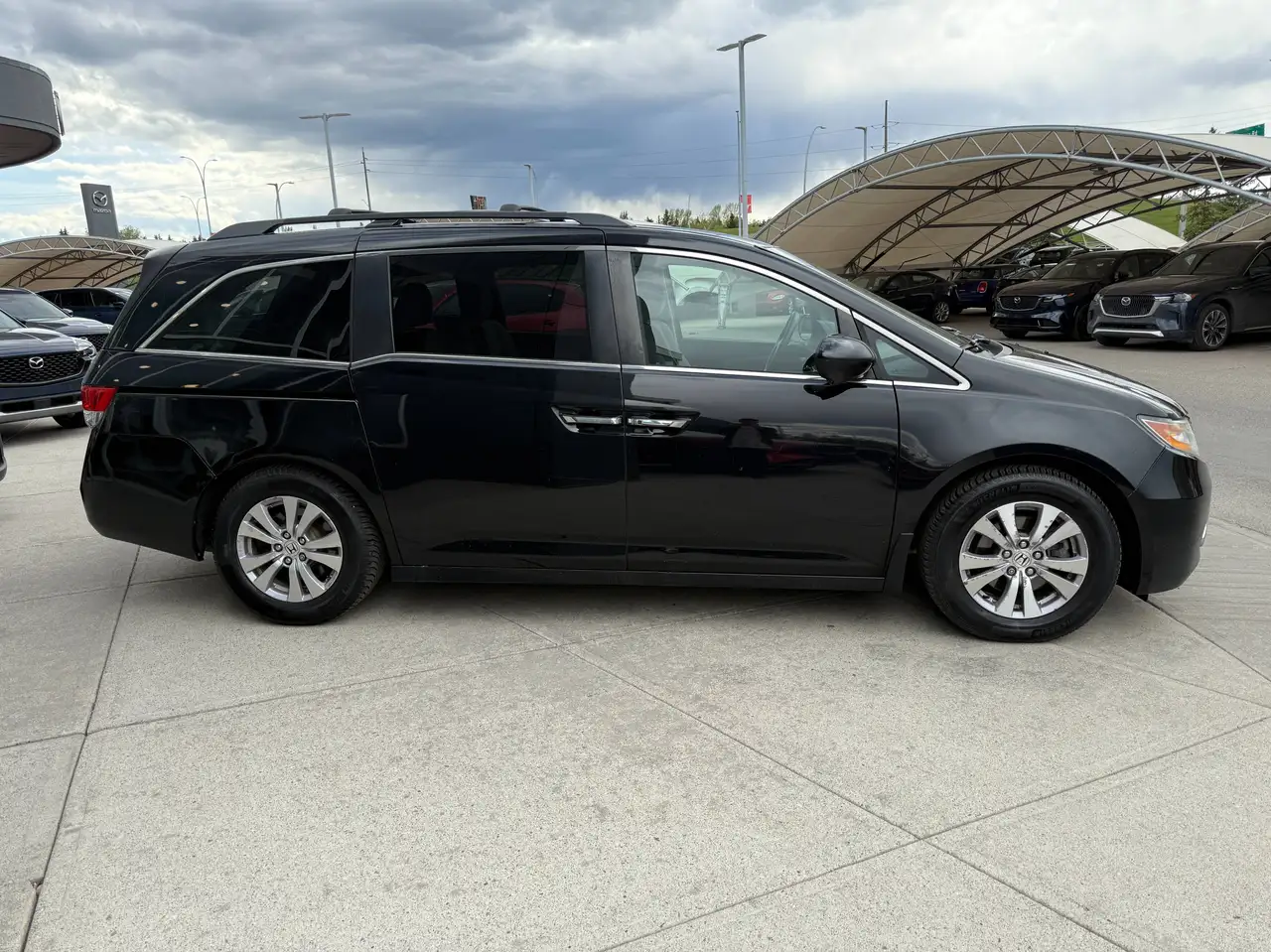 Honda Odyssey снимка Honda Odyssey