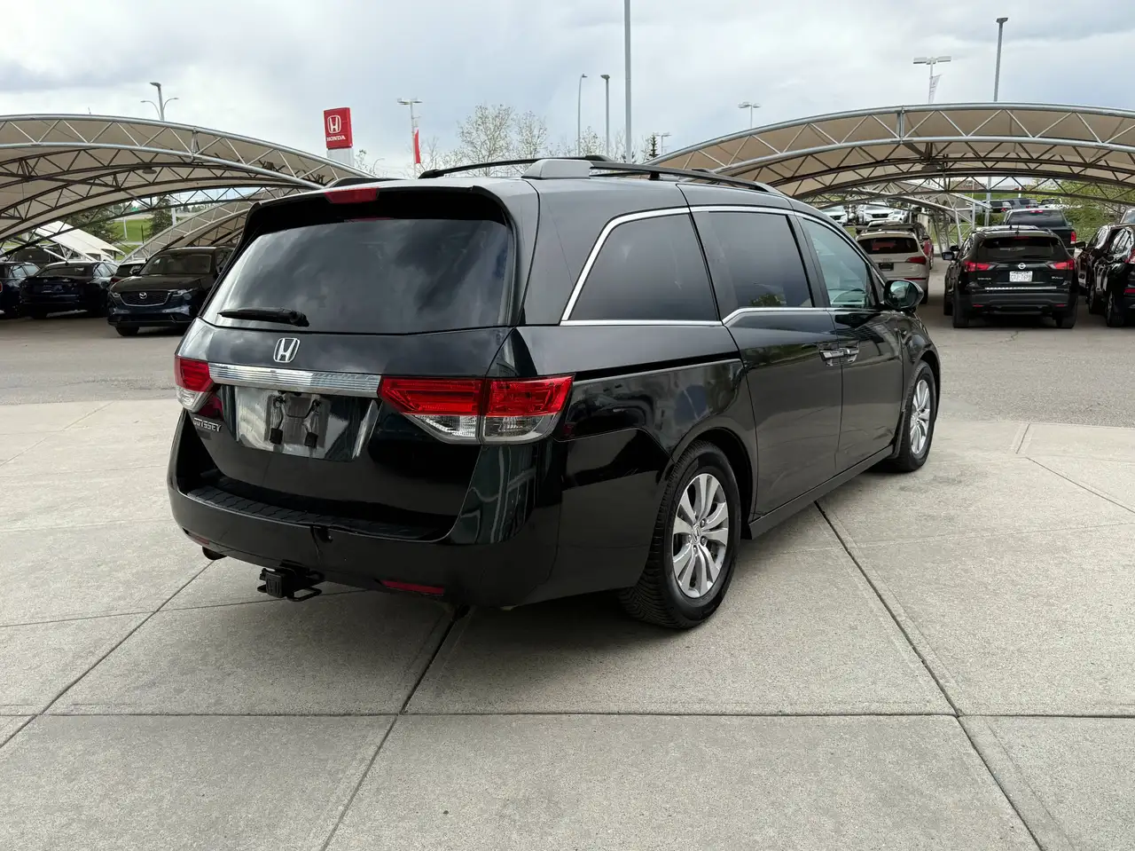 Honda Odyssey снимка Honda Odyssey
