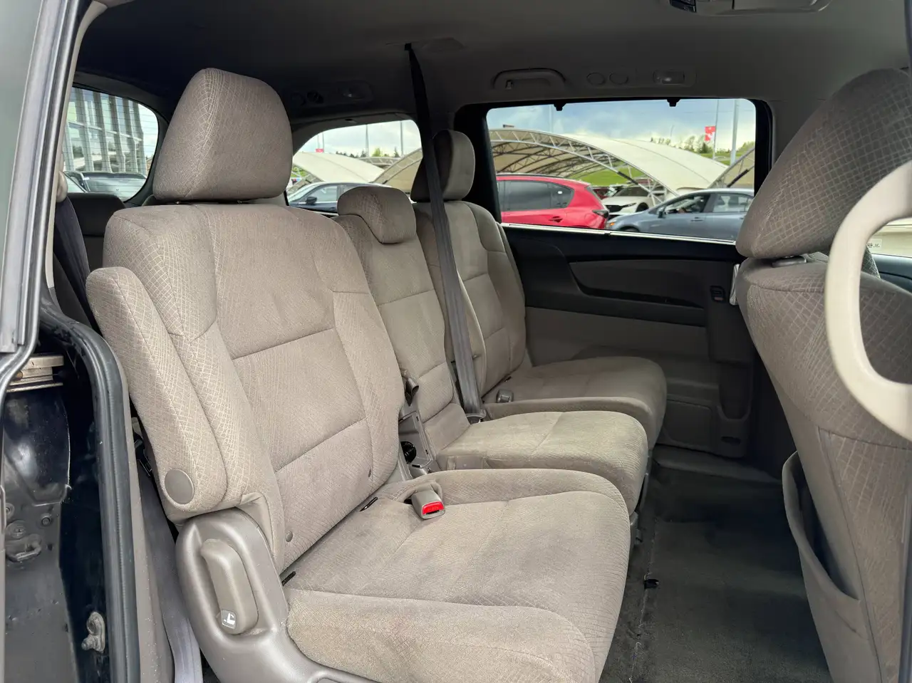 Honda Odyssey снимка Honda Odyssey