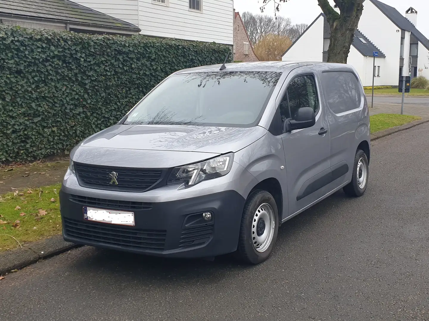 Peugeot Partner Partner 1.6 BlueHDi 75 L1 Premium Gris - 1