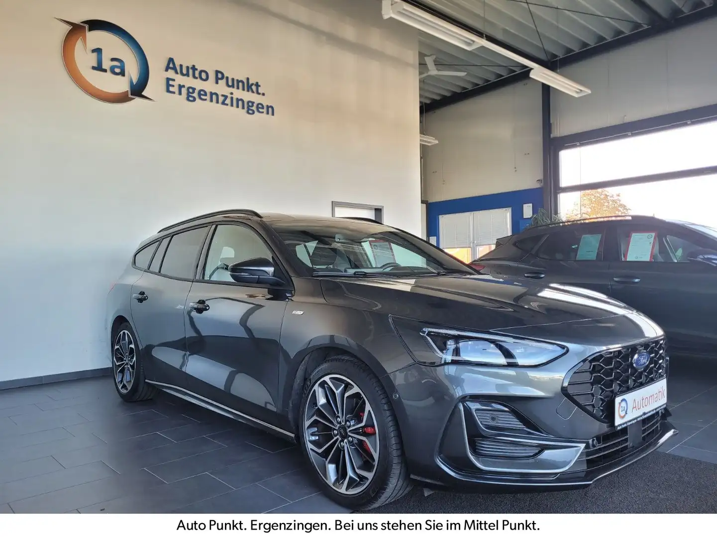 Ford Focus EcoBoost mHEV Autom. ST-Line X Matrix/18" Grau - 1