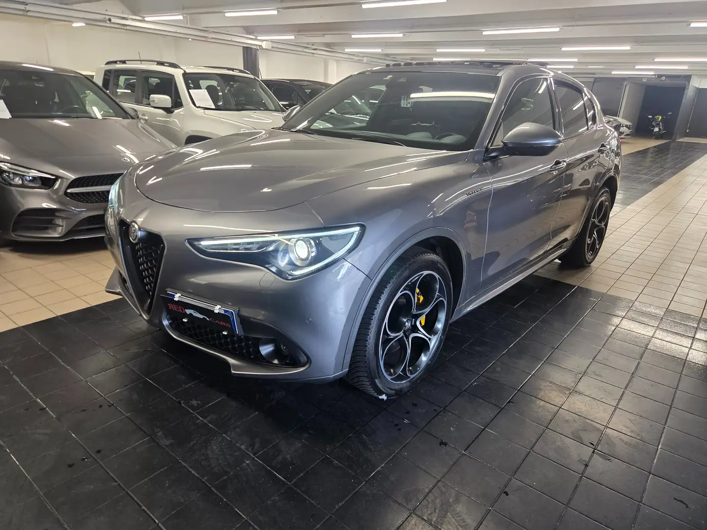Alfa Romeo Stelvio 2.2 t Veloce Q4 210cv auto Grigio - 2
