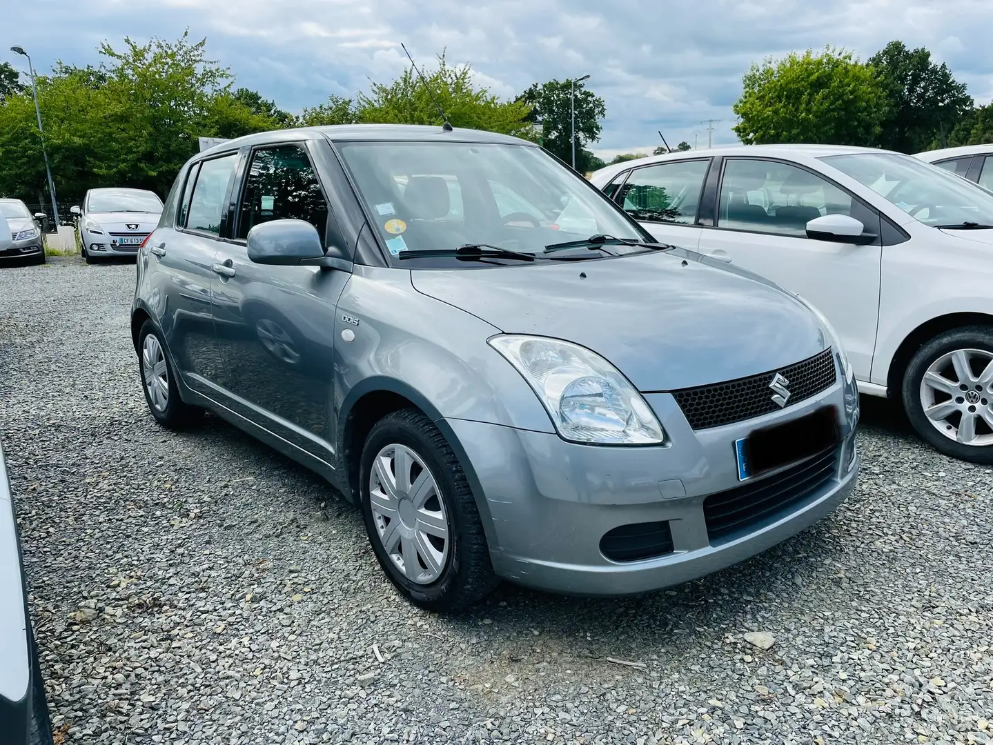 Suzuki Swift 1.3 DDiS GL Gris - 1