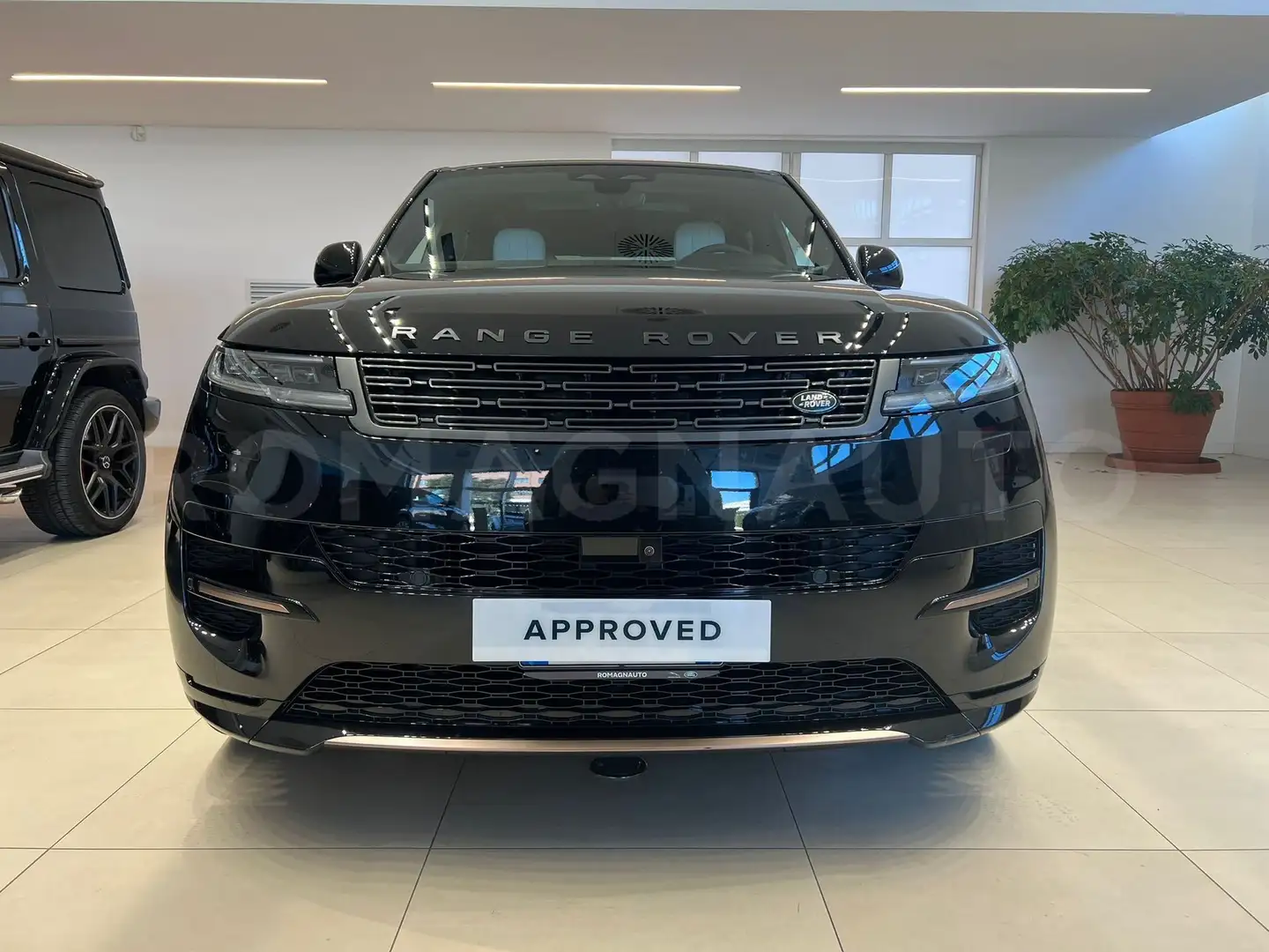 Land Rover Range Rover Sport Range Rover Sport 3.0D l6 249 CV Dynamic SE Schwarz - 2