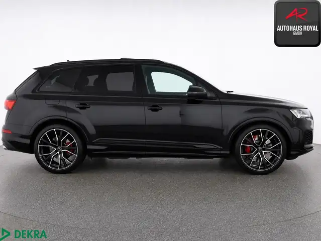 Audi SQ7 view 6