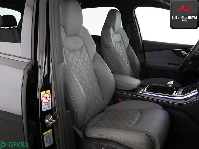 Audi SQ7 view 9
