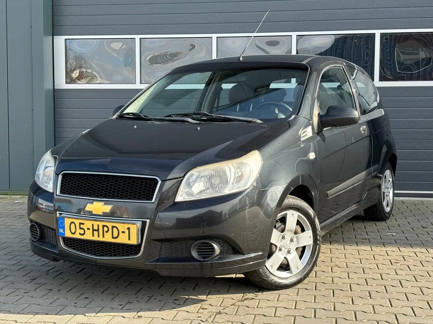 Chevrolet Aveo 1.2 16V L Zwart - 1