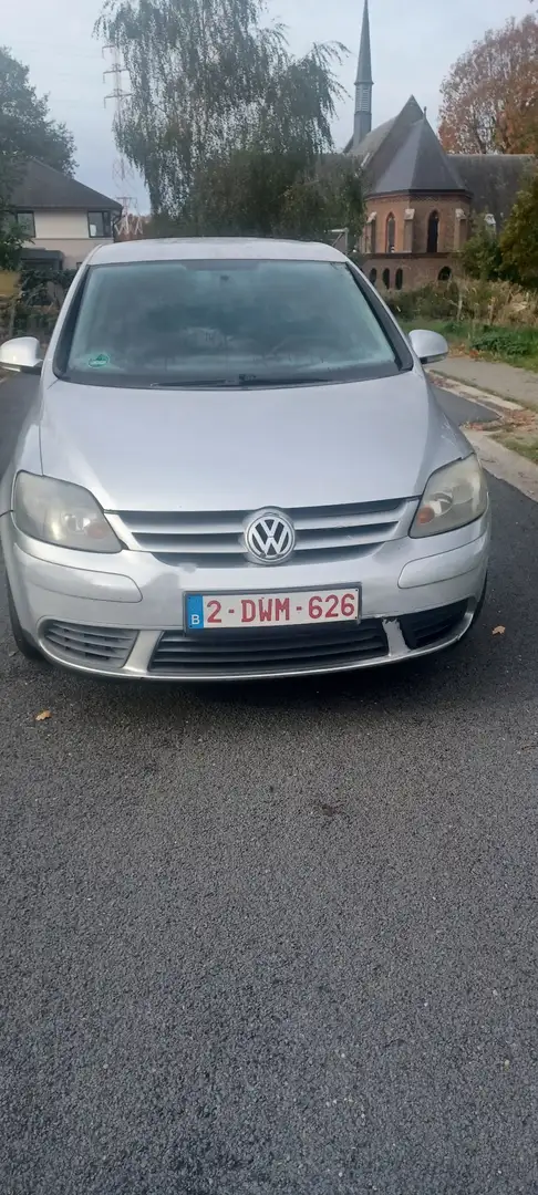 Volkswagen Golf Plus 1.9 TDI Tour - 2