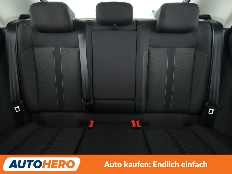 Volkswagen T-Roc 2.0 TDI Life Aut.*NAVI*PDC*LED* — photo 15