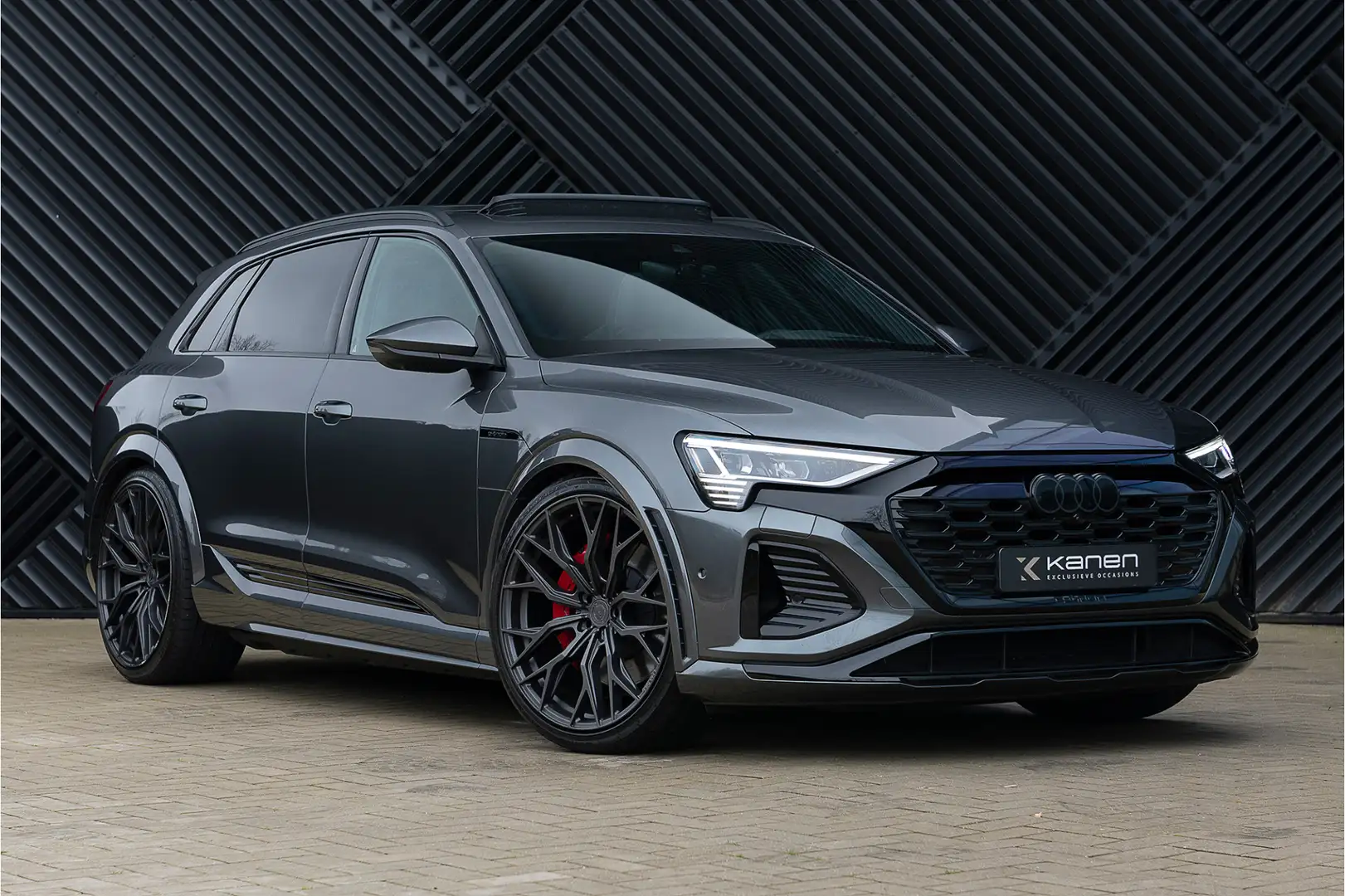 Audi SQ8 e-tron Quattro 503 PK ACC Pano Memory 360 B&O Matrix Head Gris - 1