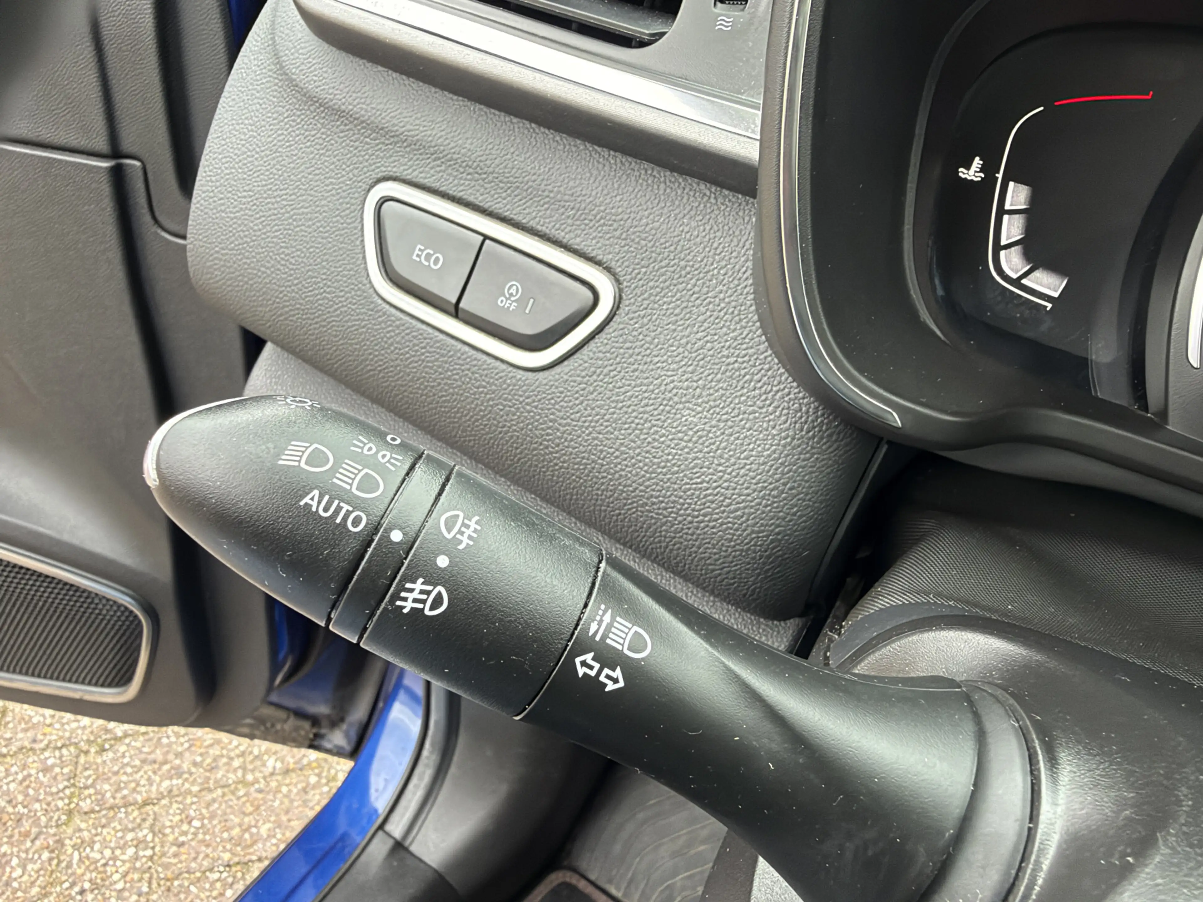 Renault Kadjar 1.3 TCe Black Edition Pano/Cam/Clima/Cruise — photo 11
