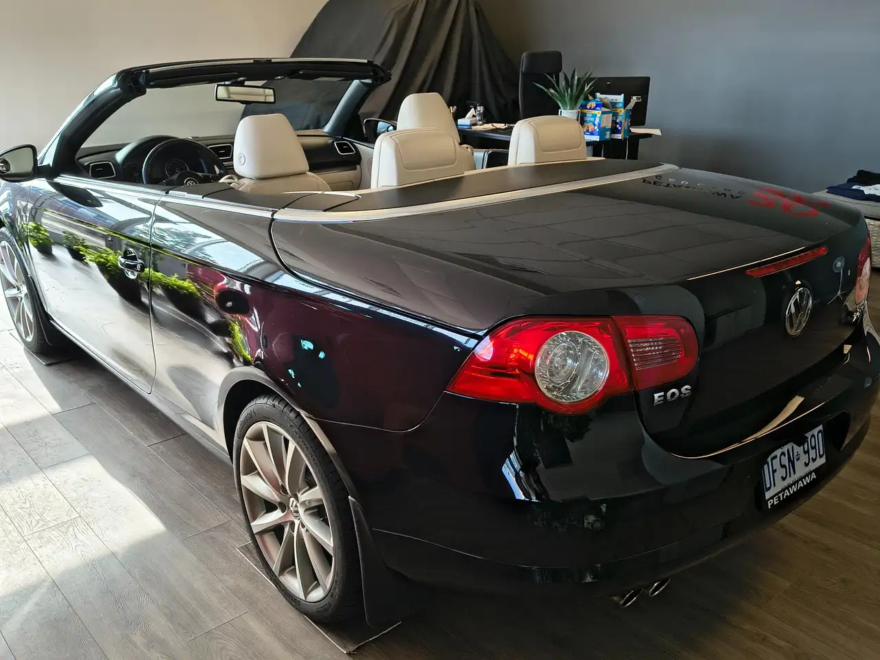 Volkswagen Eos снимка Volkswagen Eos