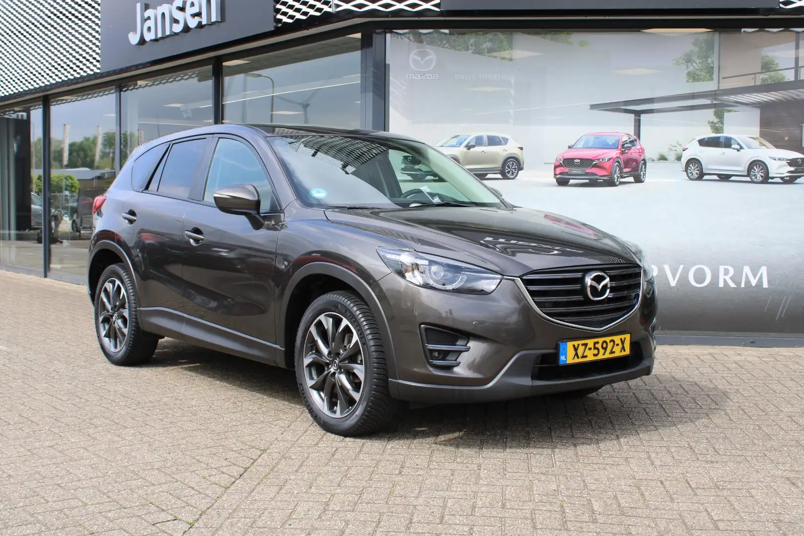 Mazda CX-5 2.0 SkyActiv-G 160 GT-M 4WD , Automaat, Trekhaak, Kahverengi - 2