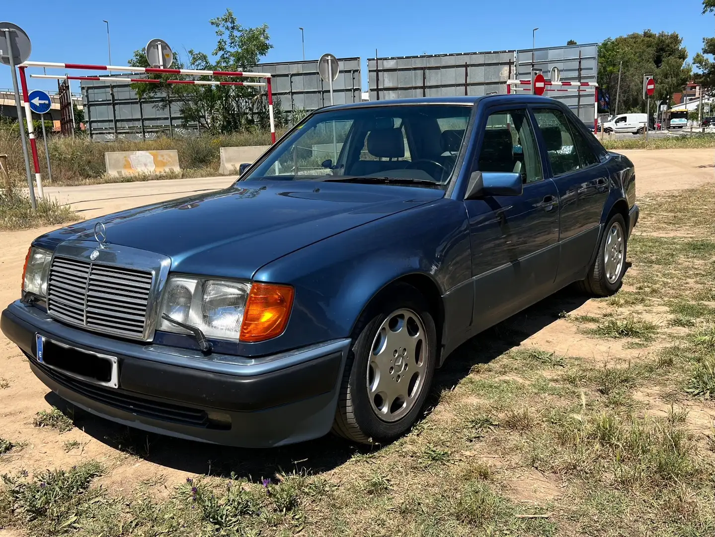 Mercedes-Benz 500 500E Azul - 1