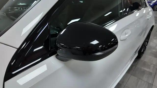 Mercedes-Benz A-Class view 13