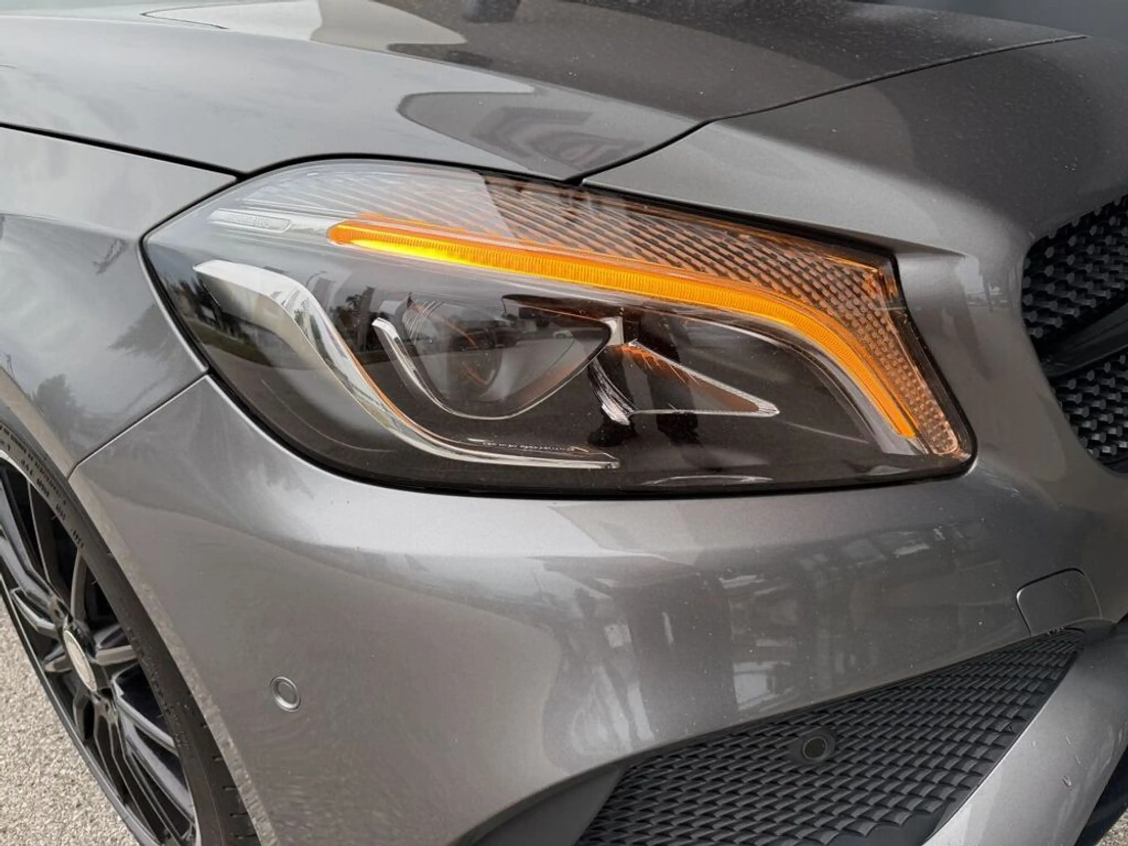 Mercedes-Benz A 220 d Aut. AMG Line/18''/Pano — photo 4