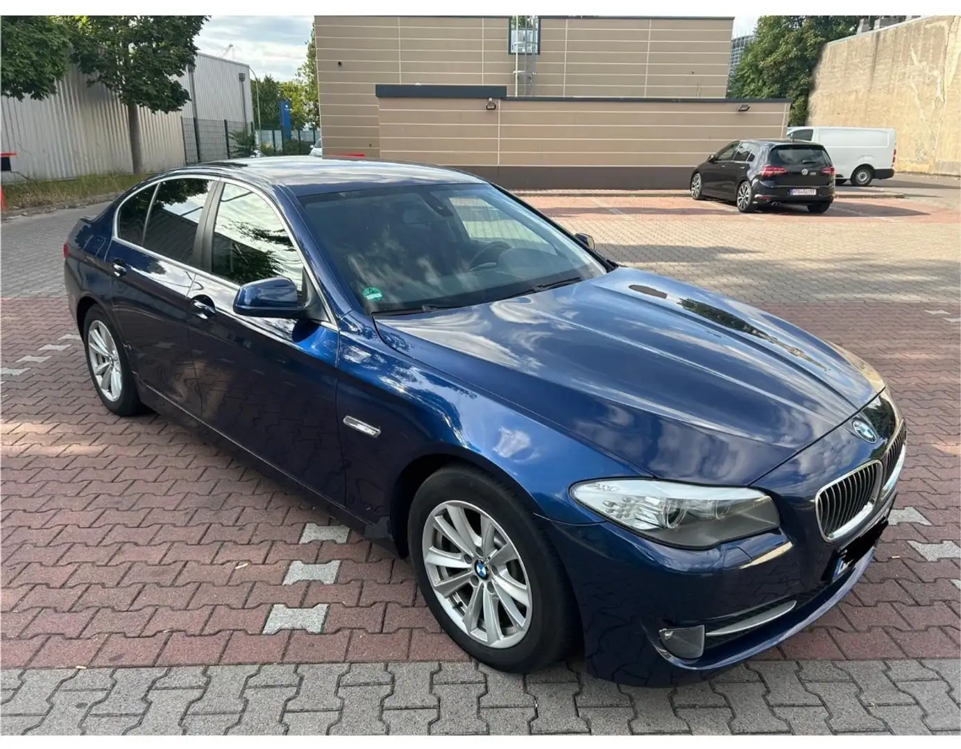 BMW 523 523i - 1