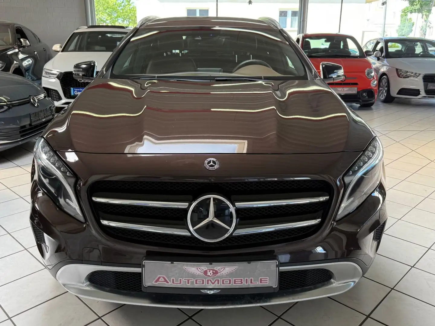 Mercedes-Benz GLA 250 GLA250 4Matic Edition 1 XENON NAVI KAM STANDHEIZ Коричневый - 2