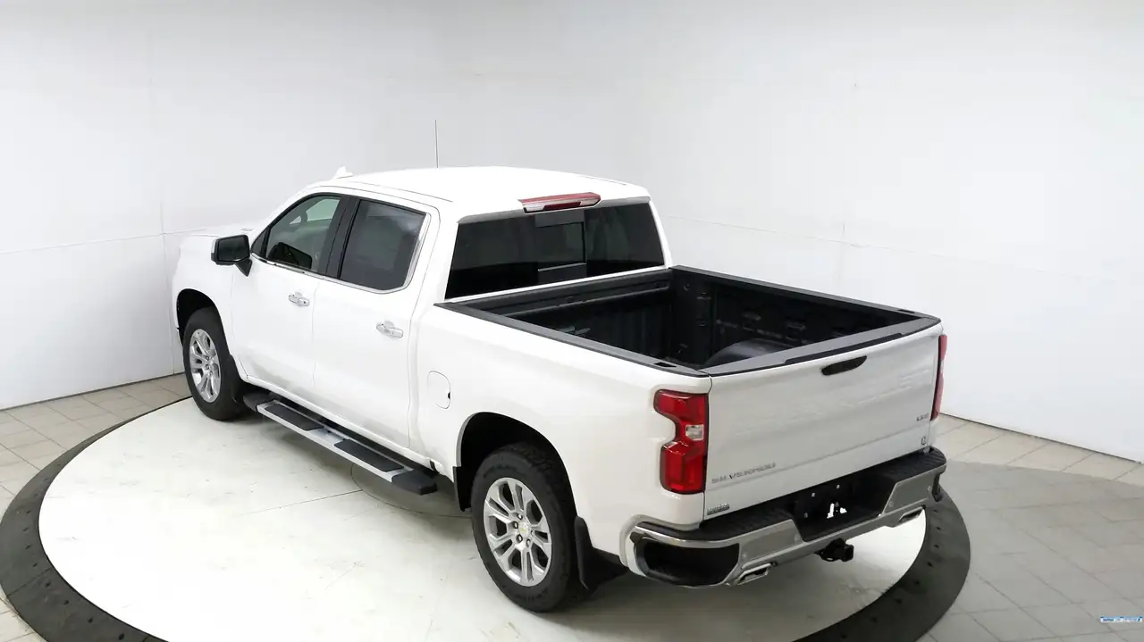 Chevrolet Silverado 1500 снимка Chevrolet Silverado 1500