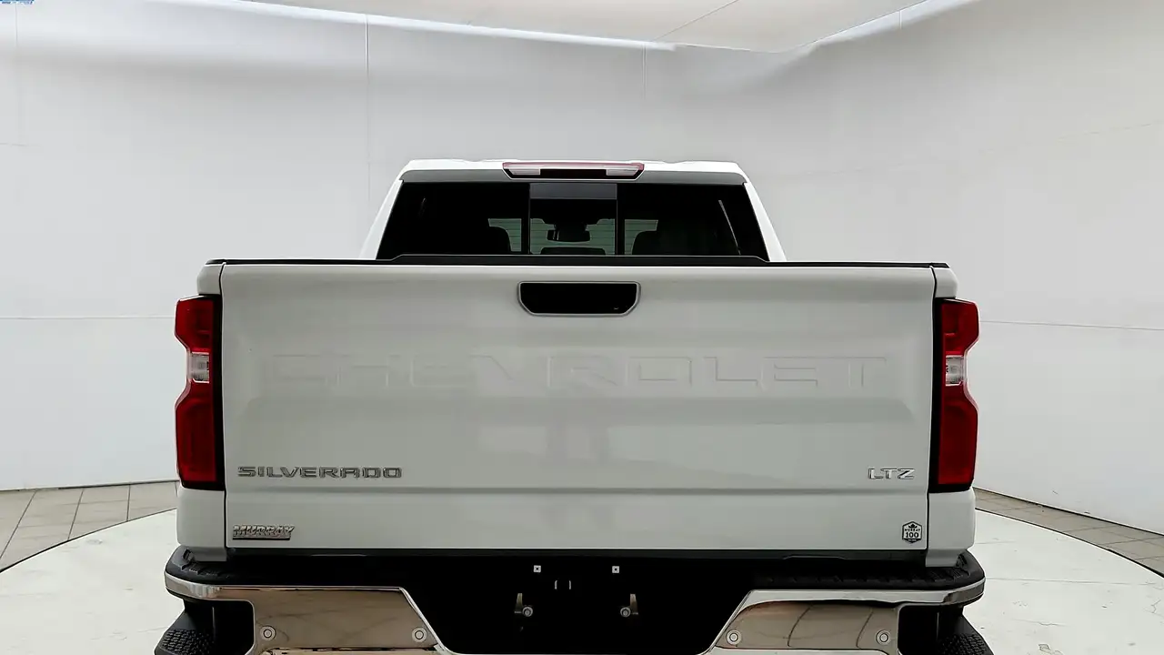 Chevrolet Silverado 1500 снимка Chevrolet Silverado 1500