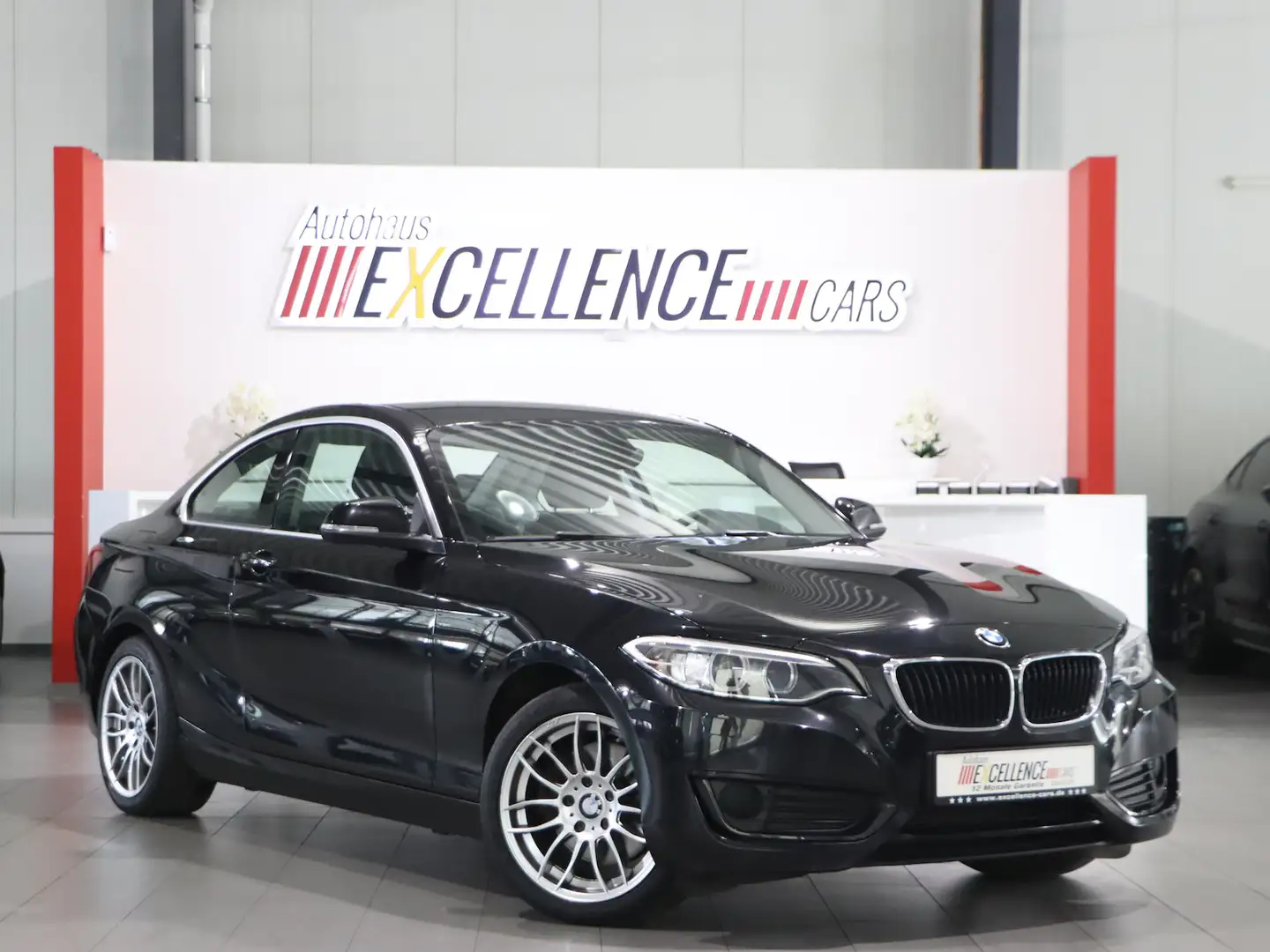 BMW 220 220d COUPE BUSINESS SPORT / AUTOM./ XENON, NAVI Schwarz - 1