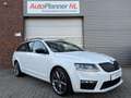 Skoda Octavia 2.0 TSI RS! 220PK! Clima! Cruise! Xenon! Weiß - thumbnail 1