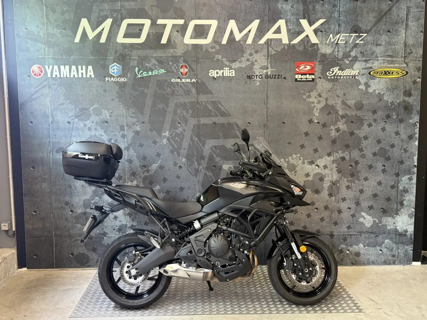 Kawasaki Versys 650 Noir - 1