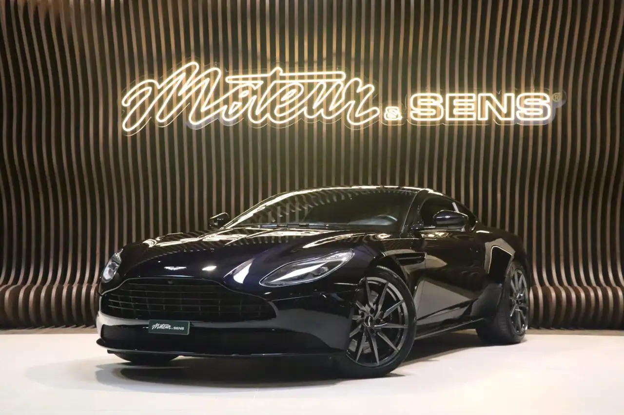 Aston Martin DB11