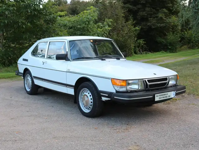 Saab 900 900