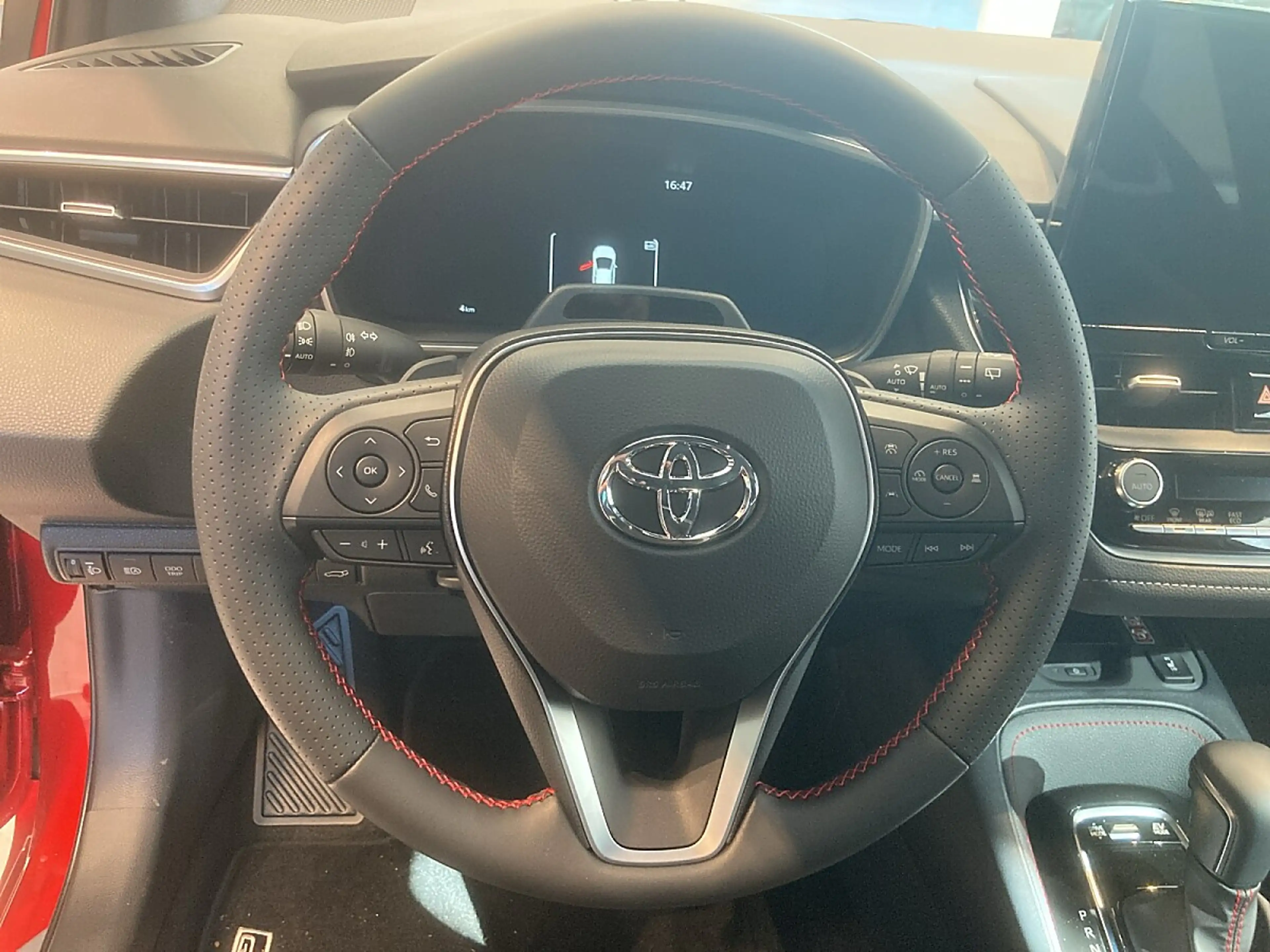 Toyota Corolla 2,0 Touring Sports Hybrid GR-Sport — photo 8