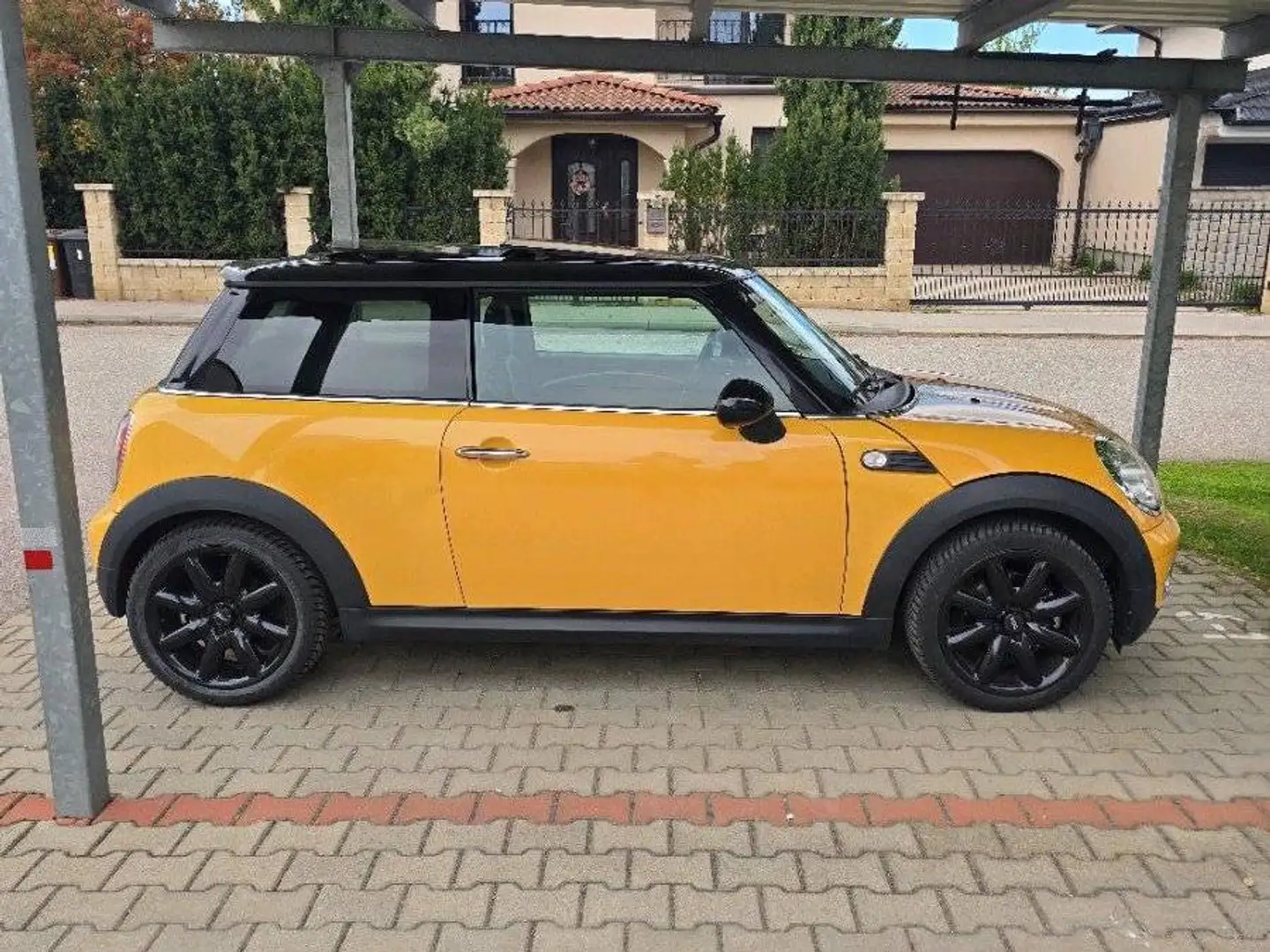 MINI Cooper MINI COOPER COOPER Gelb - 1