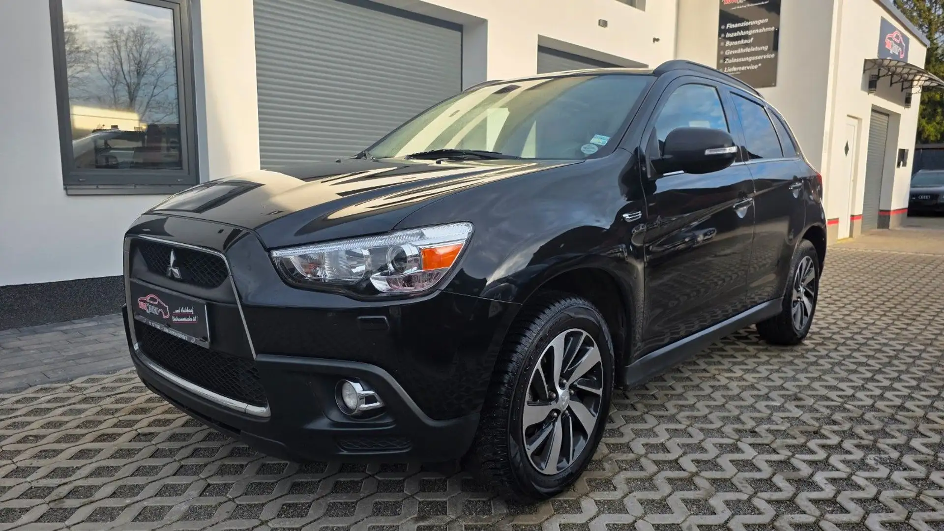 Mitsubishi ASX Intense 2WD*Panoramadach*TÜV 2027* Schwarz - 2