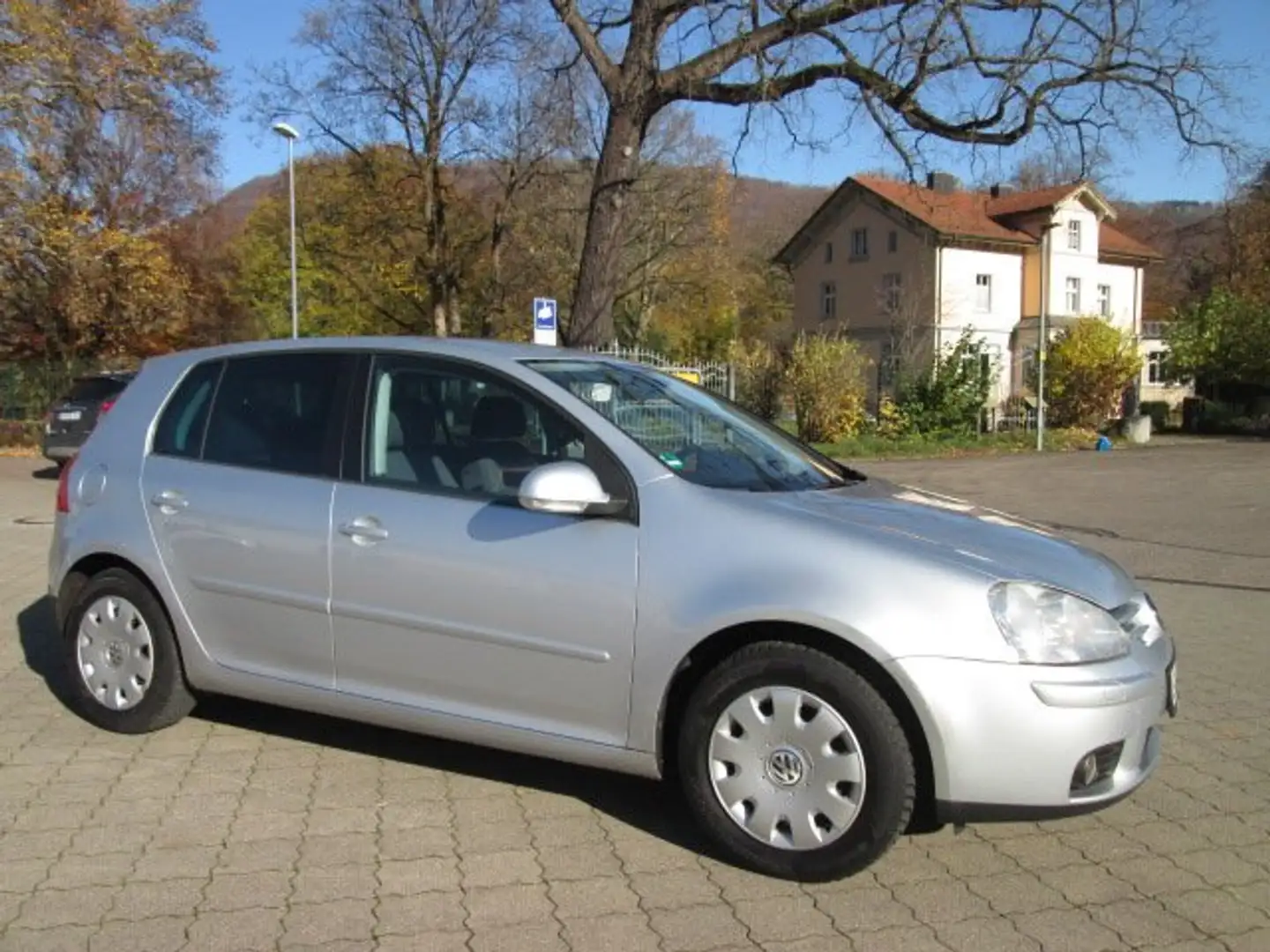 Volkswagen Golf Golf V 5-Türer 1.4Comfortline+1HAND+TÜV NEU Silber - 2