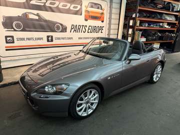S2000 2.0i COLLECTORS ITEM !