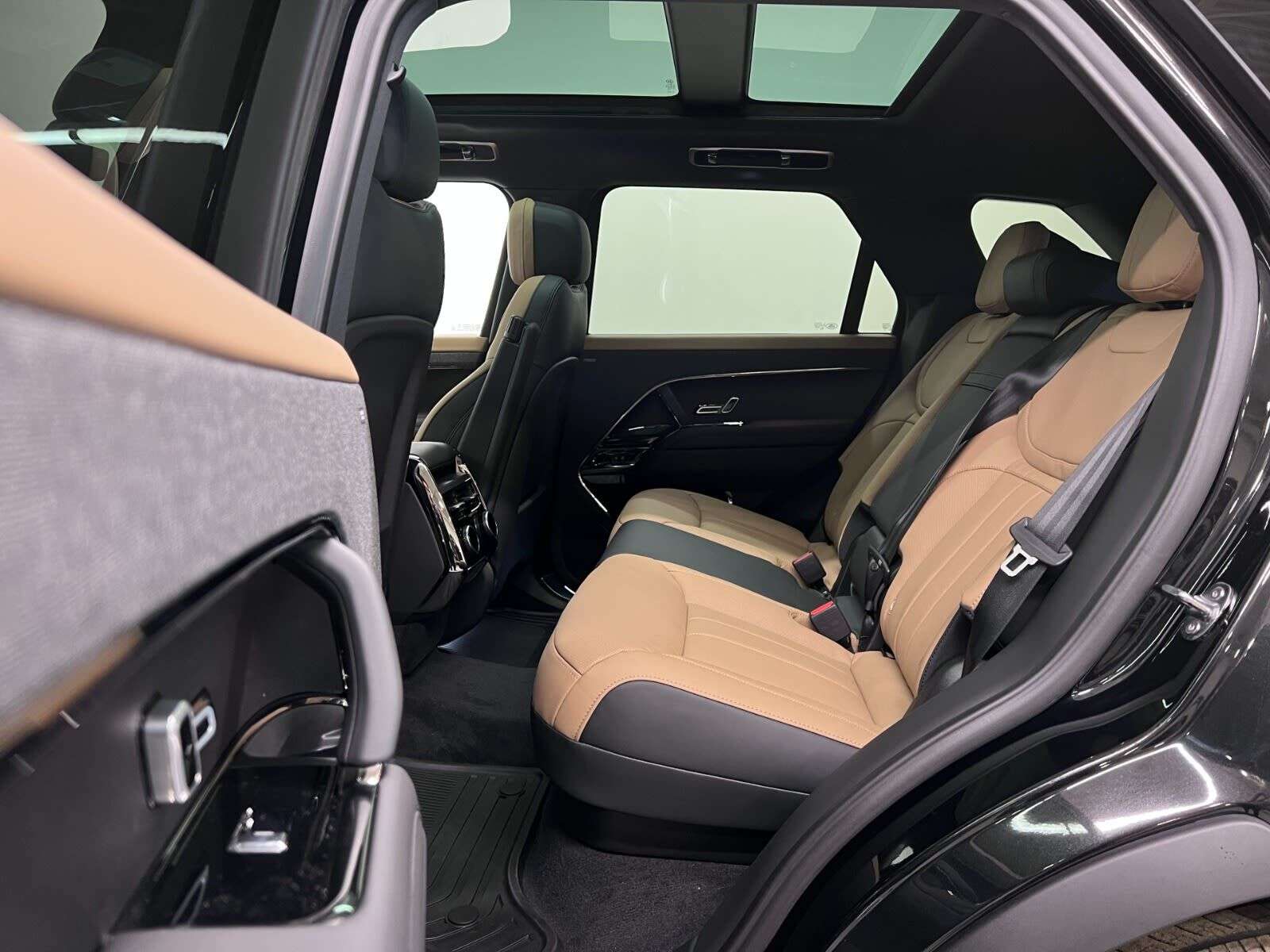 2026 Land Rover Range Rover Sport P400 DYNAMIC HSE thumb 23