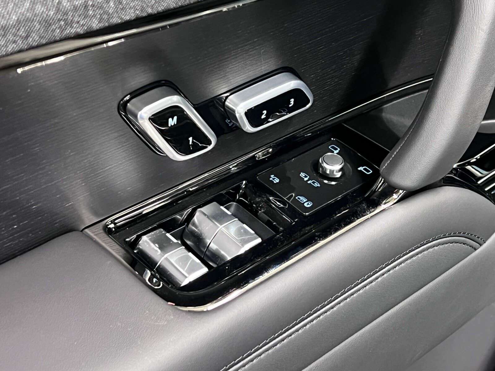 2026 Land Rover Range Rover Sport P400 DYNAMIC HSE thumb 25