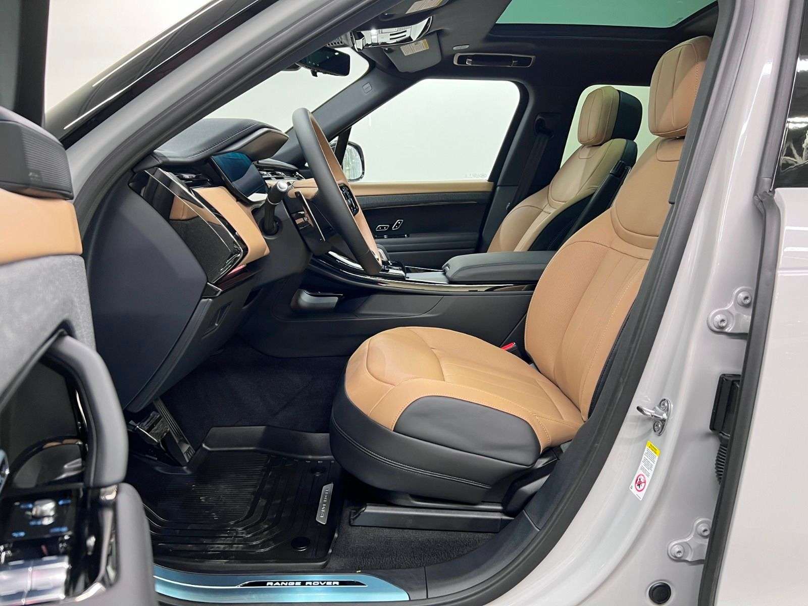2026 Land Rover Range Rover Sport P400 DYNAMIC HSE thumb 32