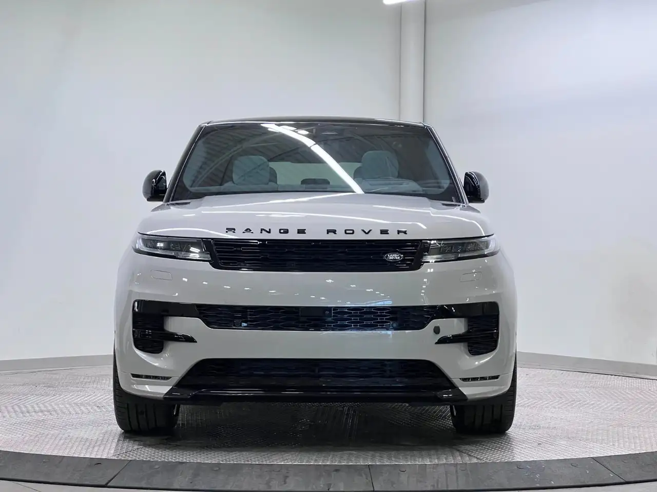 Land Rover Range Rover Sport снимка Land Rover Range Rover Sport