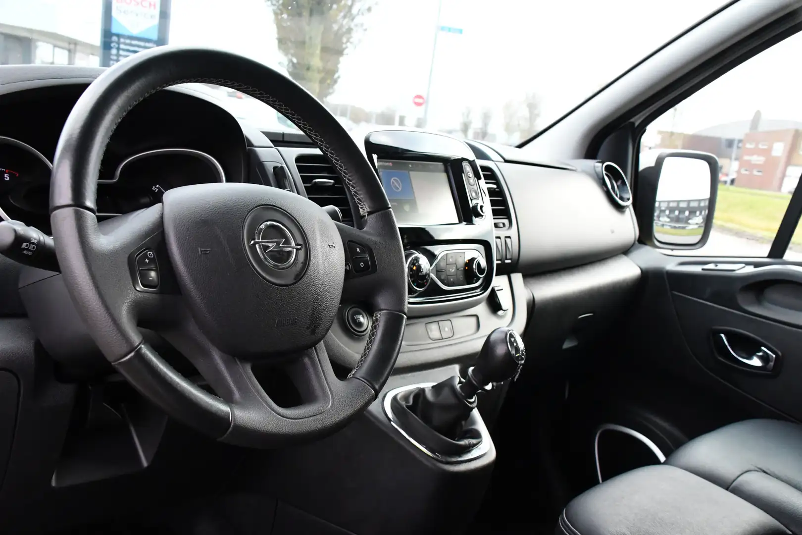 Opel Vivaro 1.6 CDTI L2H1 Irmscher Sport Camera, Cruise, Leder Weiß - 2