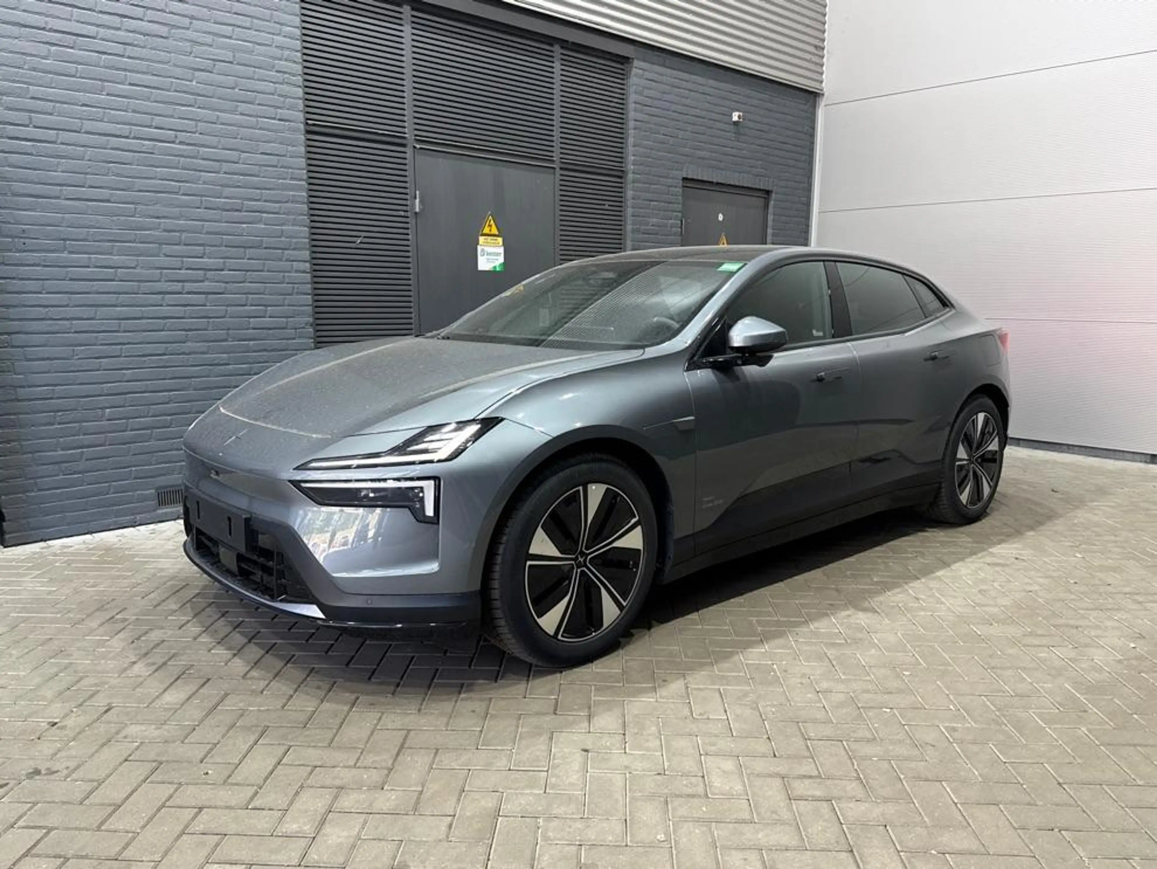 Polestar 4 Long Range Single motor Plus 100 kWh | ACC | Pilot — photo 4