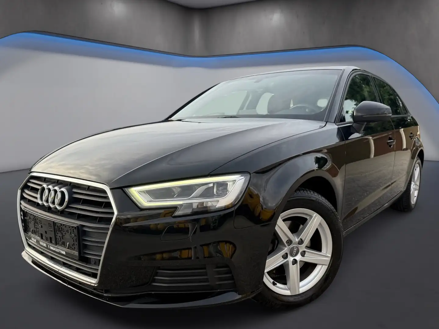 Audi A3 1.6 TDI advanced *MatrixLED*Leder*Navi*PDC* Noir - 1
