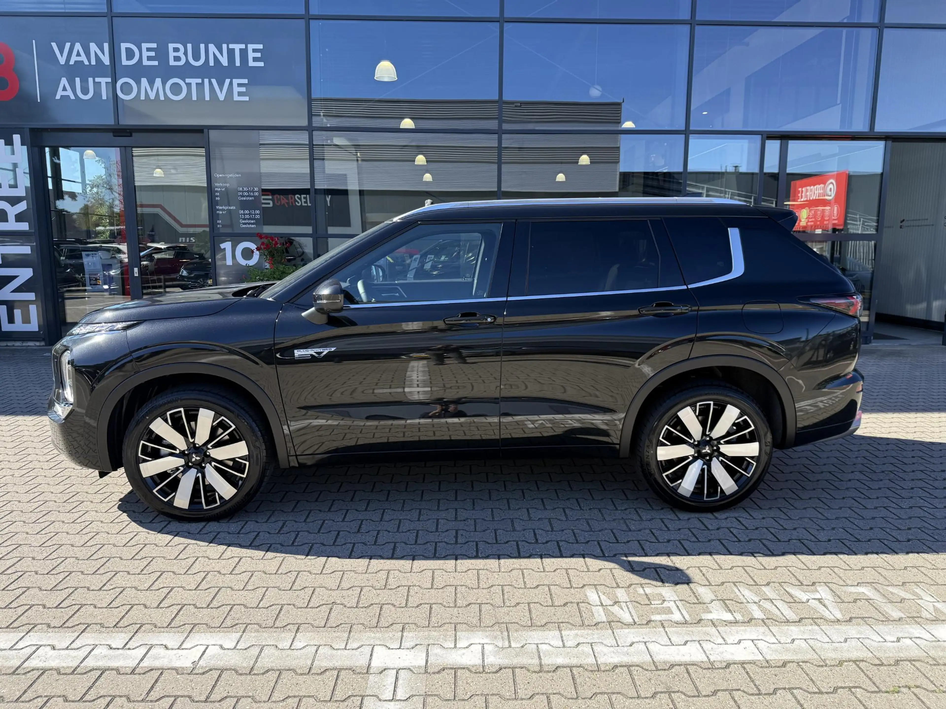 Mitsubishi Outlander 2.4 PHEV Instyle *Nieuwe Auto!* — photo 5