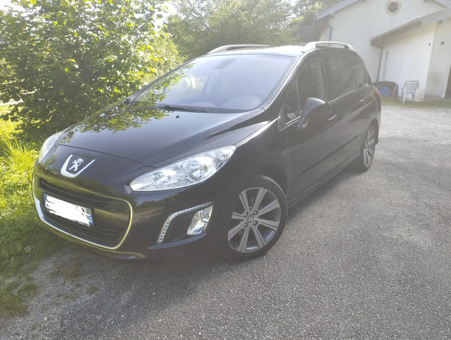 Peugeot 308 308 SW 1.6 e-HDi 112ch FAP Access.s Negro - 1