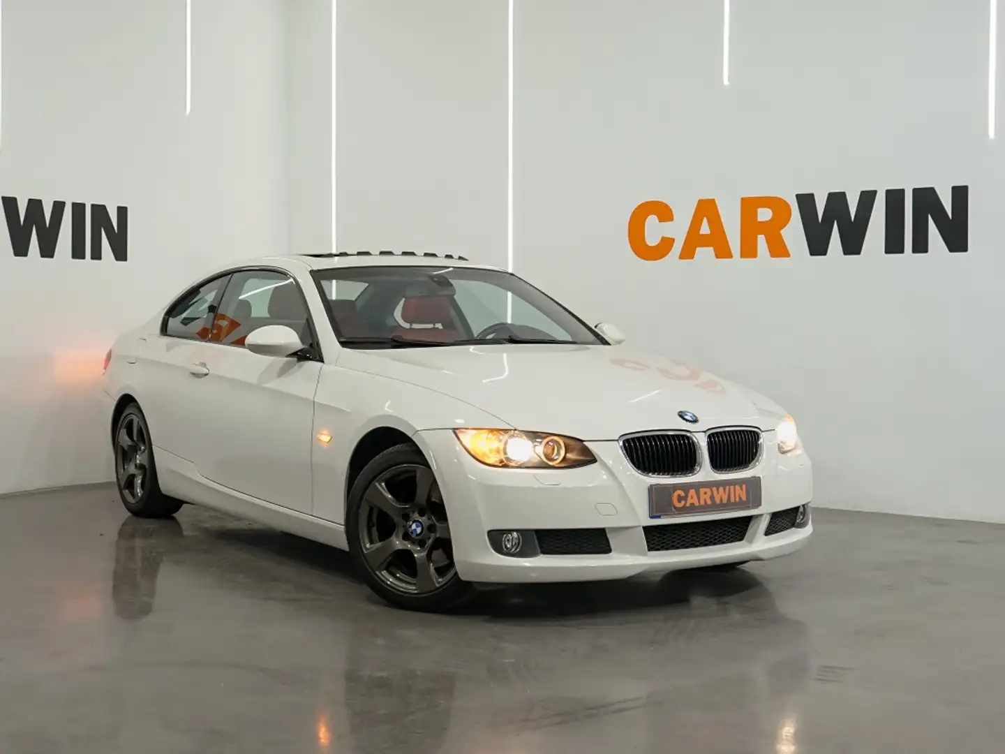 BMW 320 320d Coupé Weiß - 1