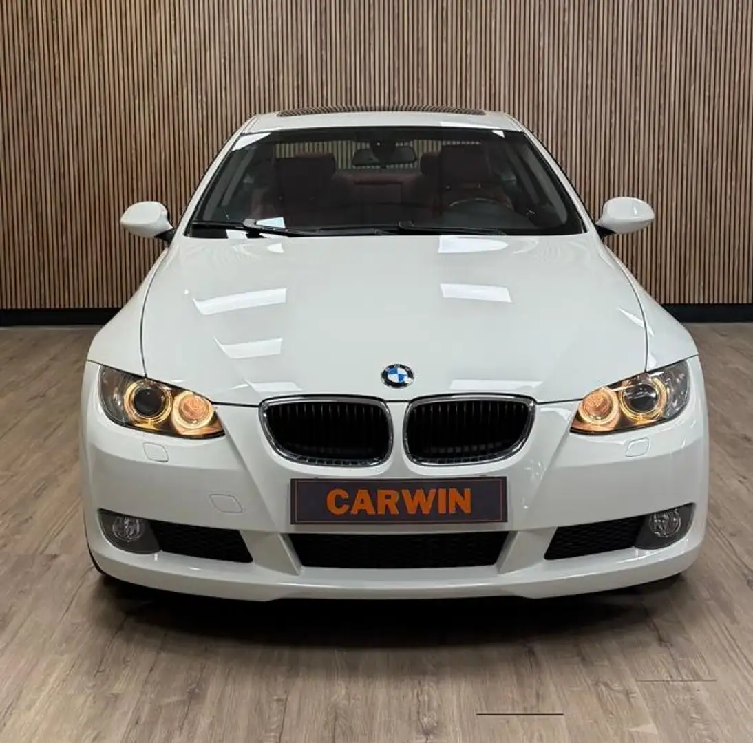 BMW 320 320d Coupé Blanc - 1