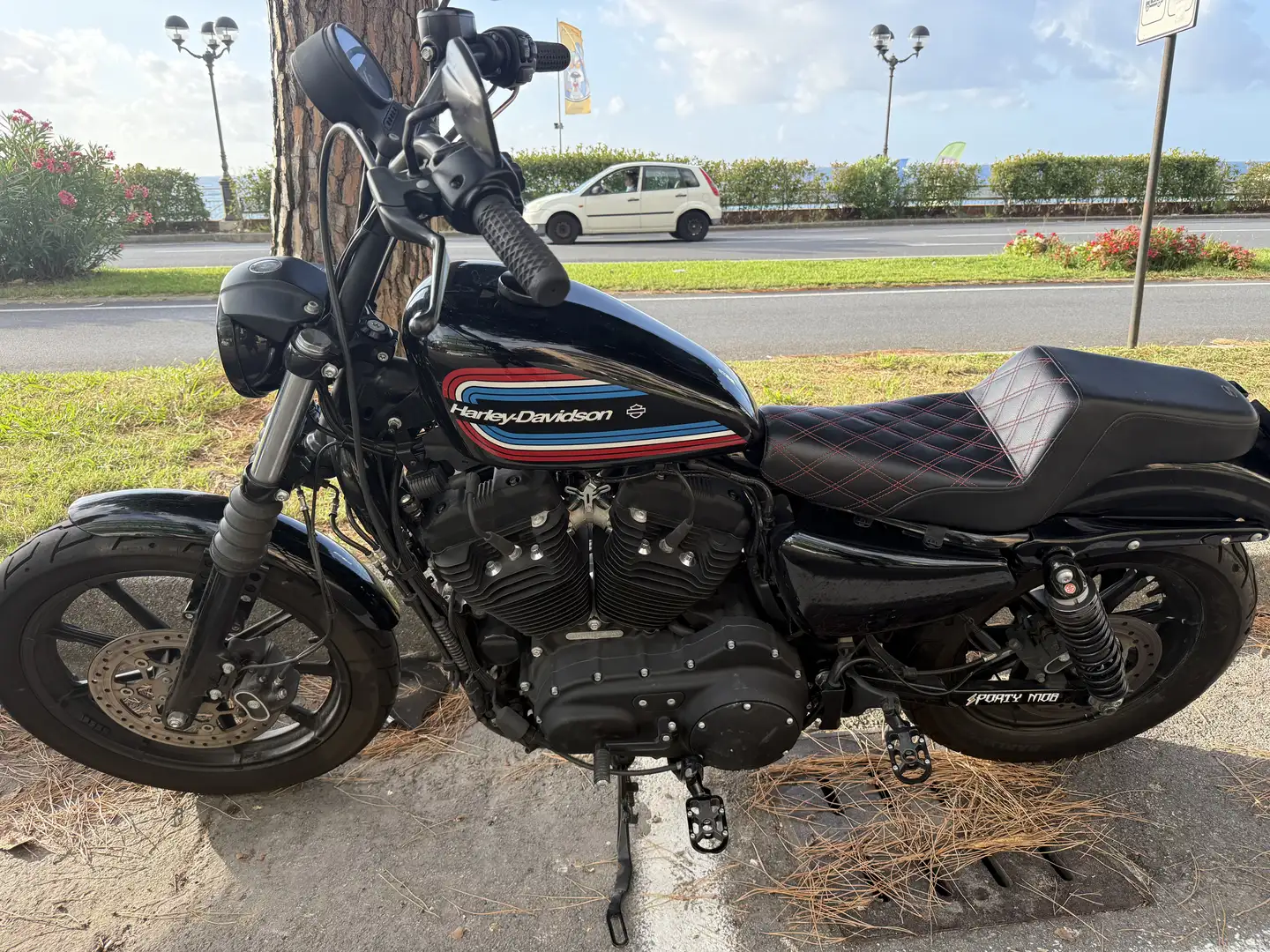 Harley-Davidson Sportster 1200 Černá - 1
